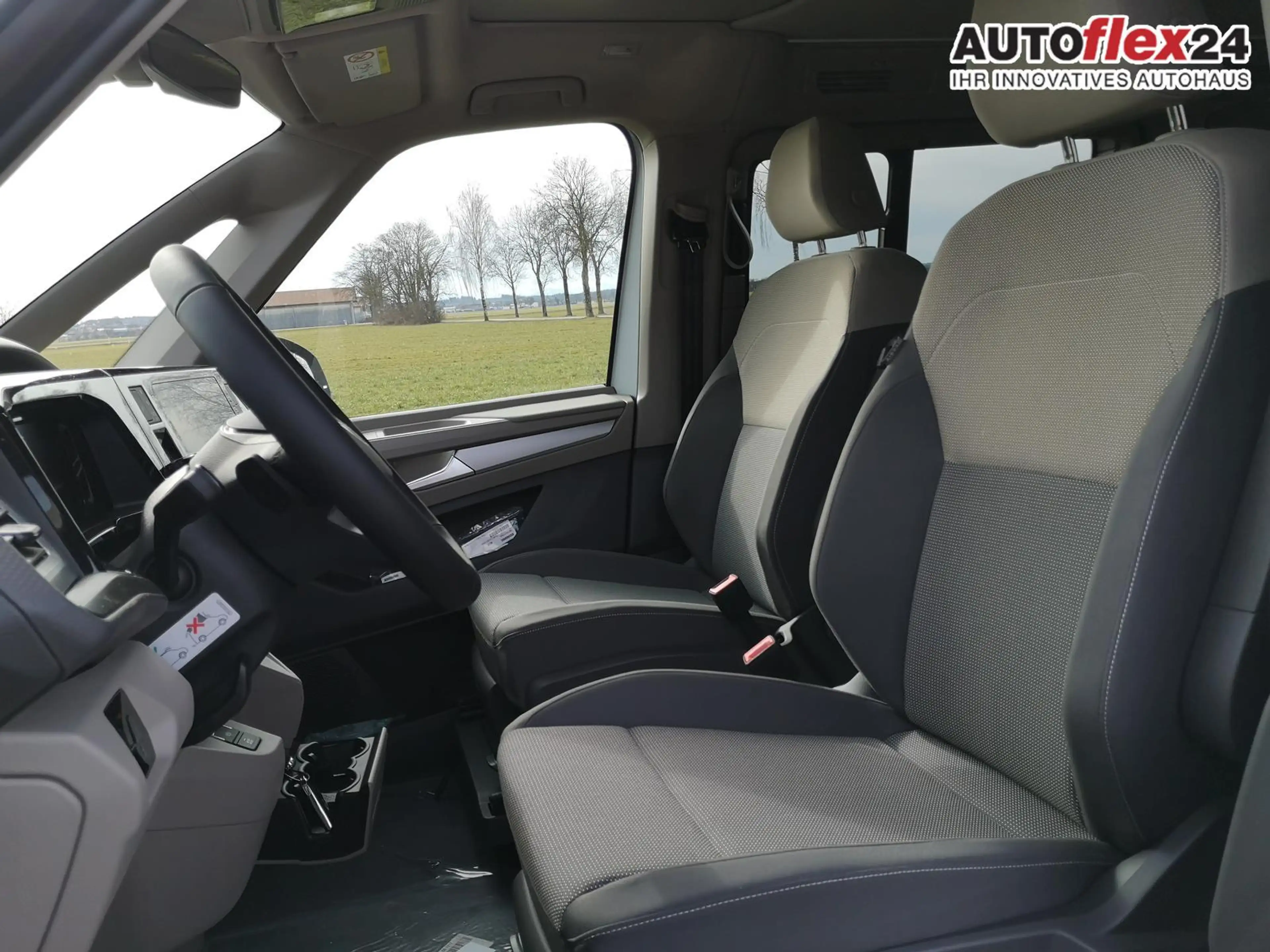 Volkswagen T7 California Beach Camper eHybrid 4MOTION 1.5 TSI 180 kW (24... — photo 4