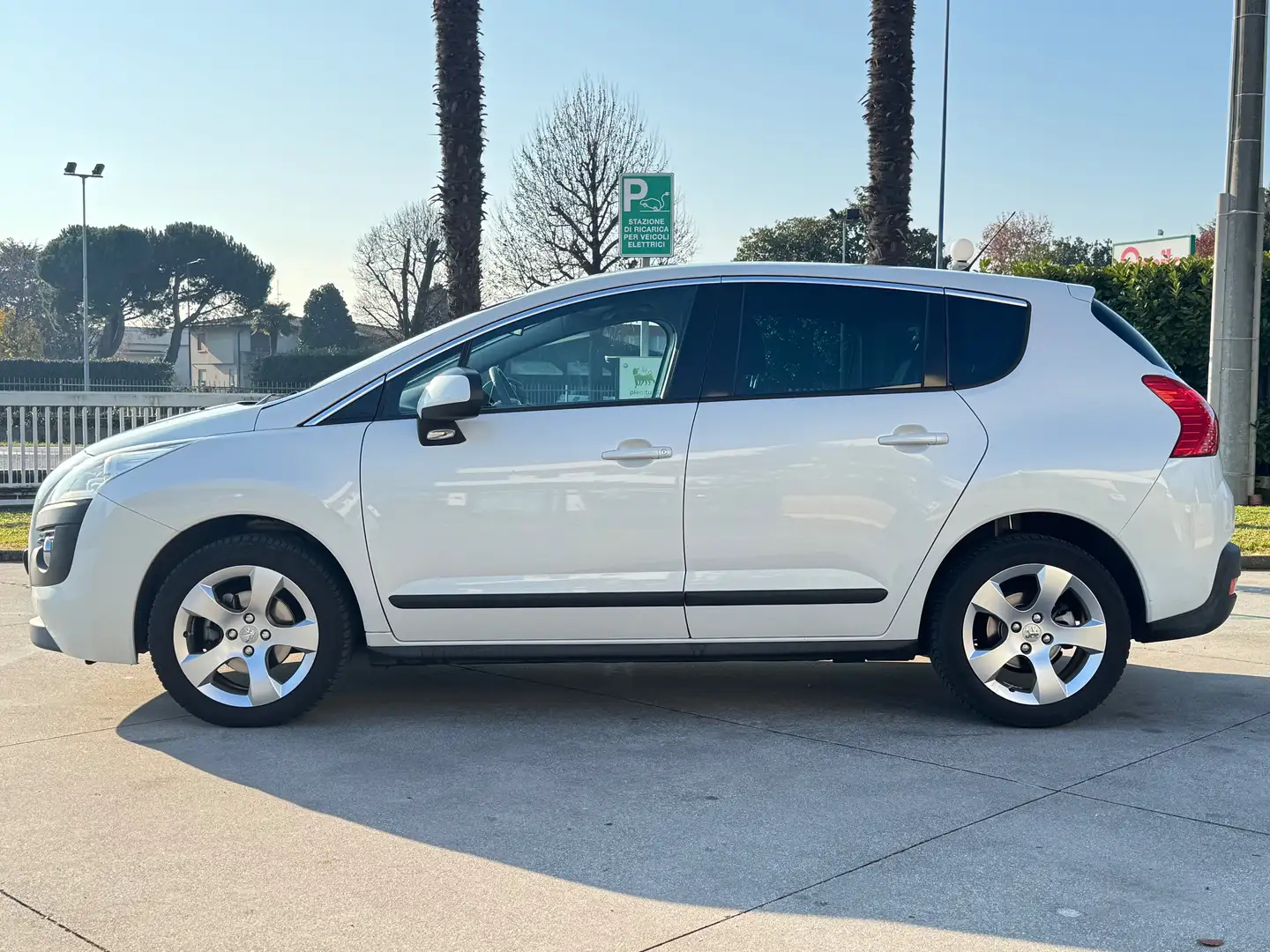 Peugeot 3008 3008 I 1.6 hdi 16v Tecno robot fap Weiß - 2