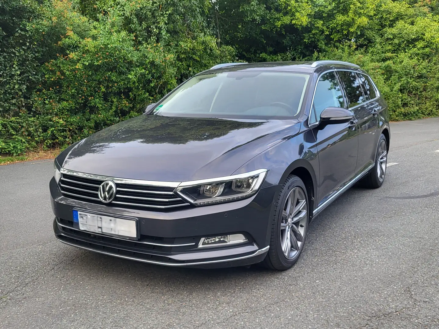 Volkswagen Passat Variant Passat Variant 2.0 TDI SCR DSG Highline Grau - 1
