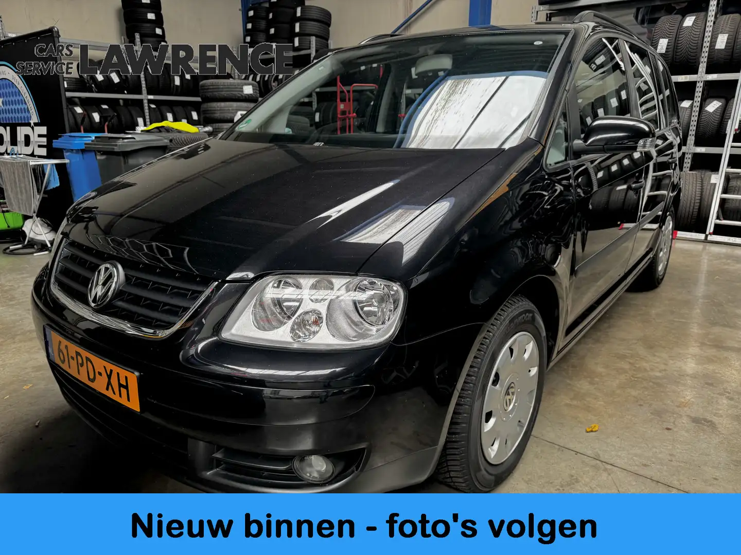 Volkswagen Touran 1.6-16V FSI Athene | DSG-Aut. | Trekh. | Nette aut Zwart - 1