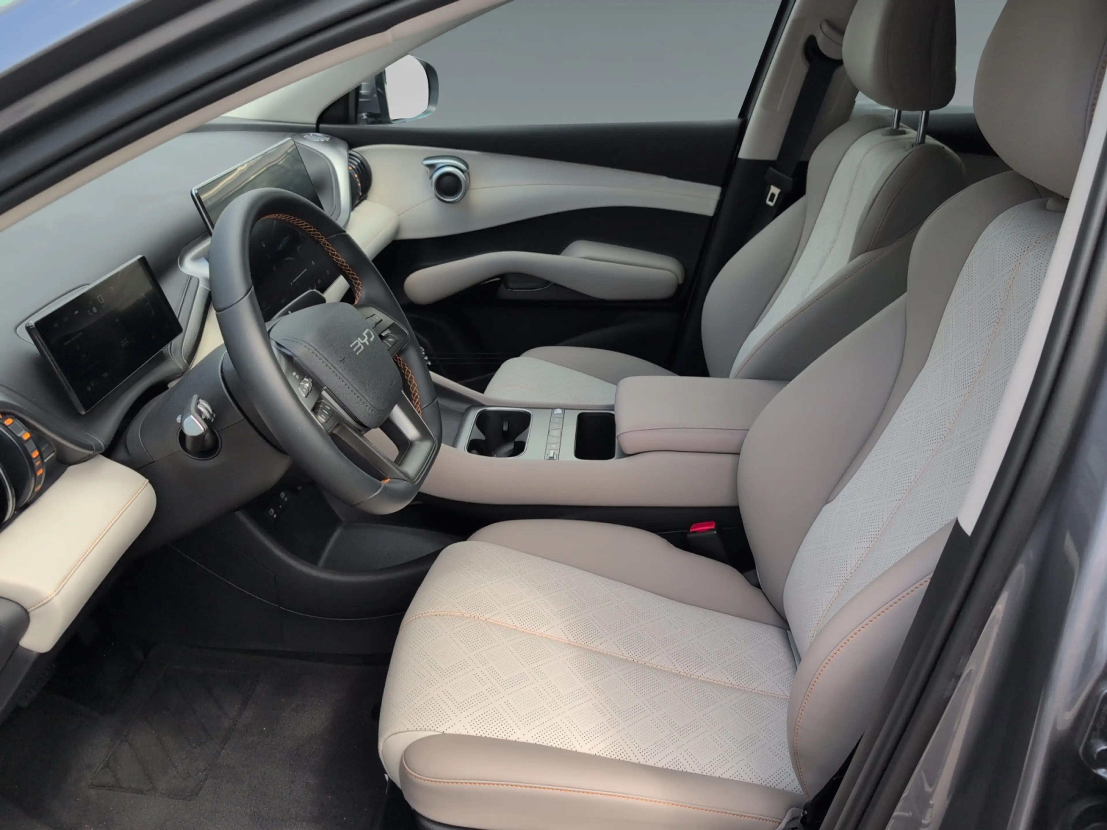 BYD Atto 3 ATTO 3 EVO Design — photo 8
