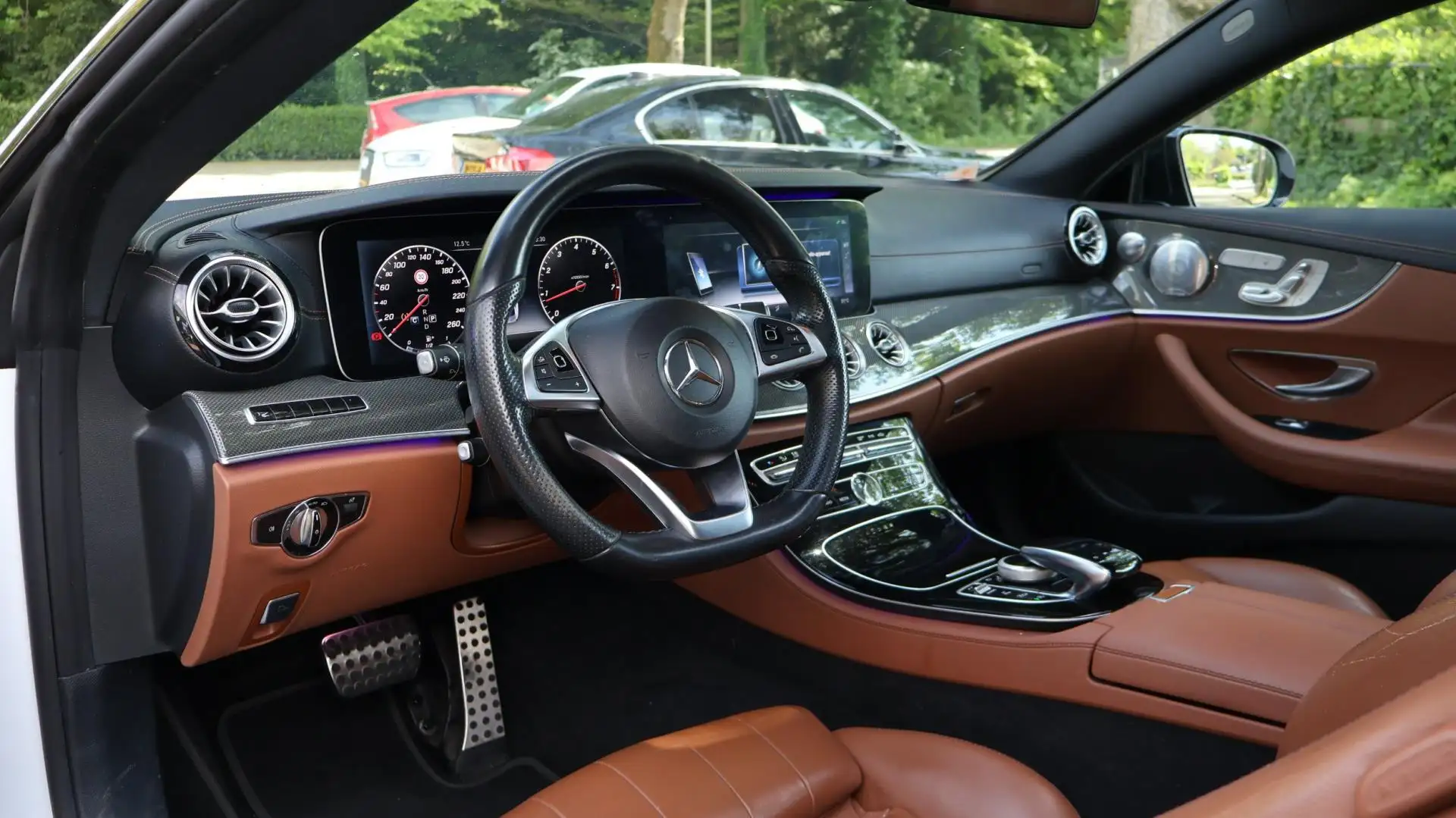 Mercedes-Benz E 200 Coupé Edition 1|HUD|Pano|Leder|360camera|NL-auto Blanc - 2