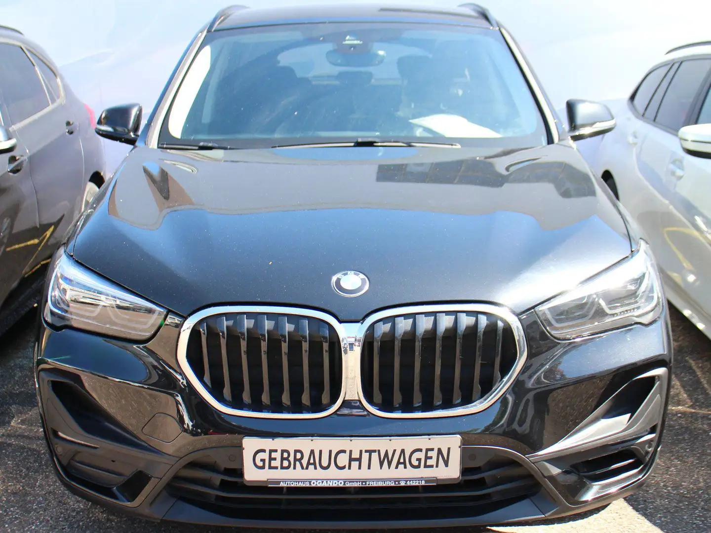 BMW X1 sDrive18i Autom/Navi/LED/SHZ/Klimaa/PDC/Alu Zwart - 2