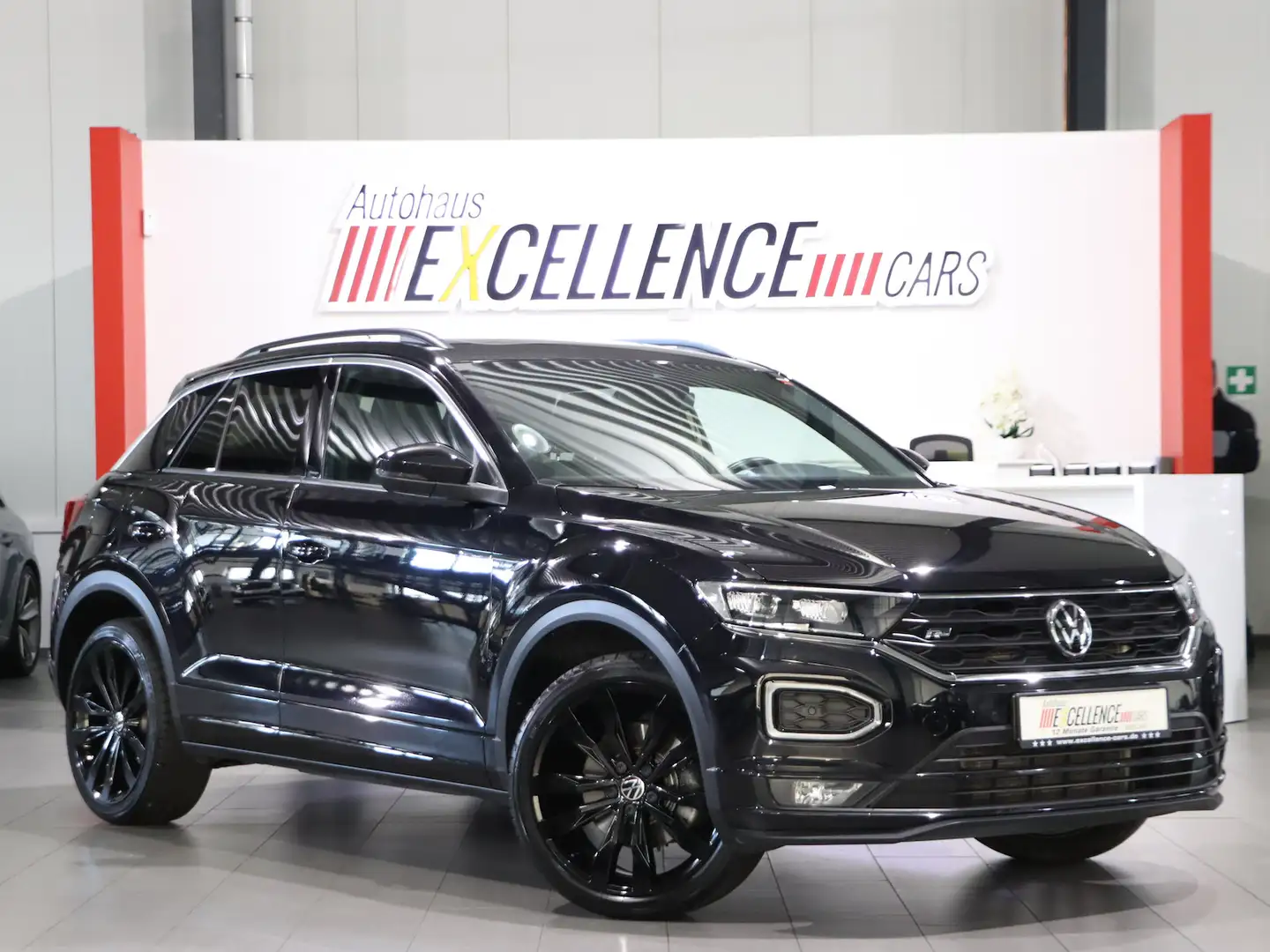 Volkswagen T-Roc 2.0 TSI DSG 4M IQ HIGHLINE R-LINE SPORT Schwarz - 1