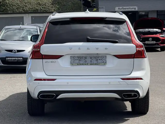 Volvo XC60 view 4