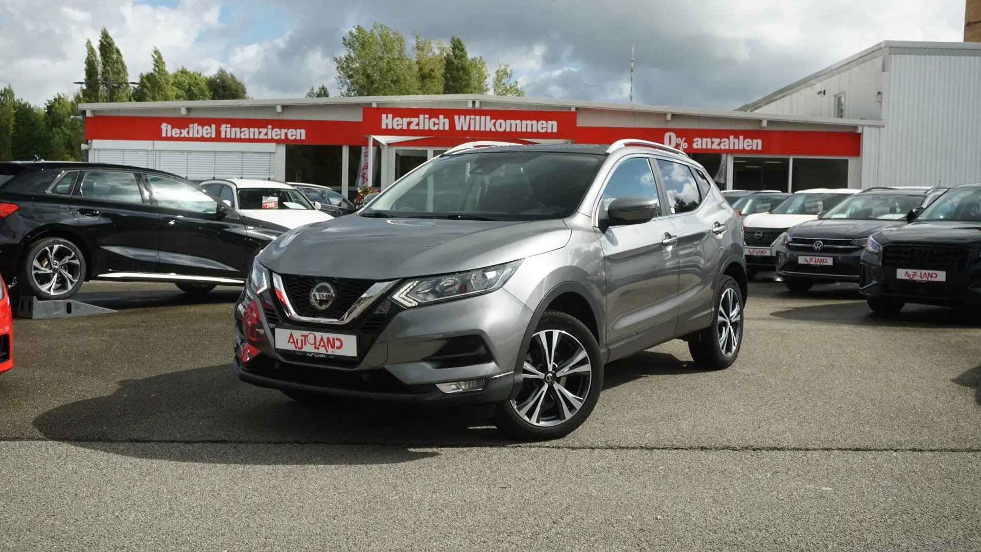 Nissan Qashqai 1.3 N-Connecta Panorama Kamera Navi PDC Grau - 2