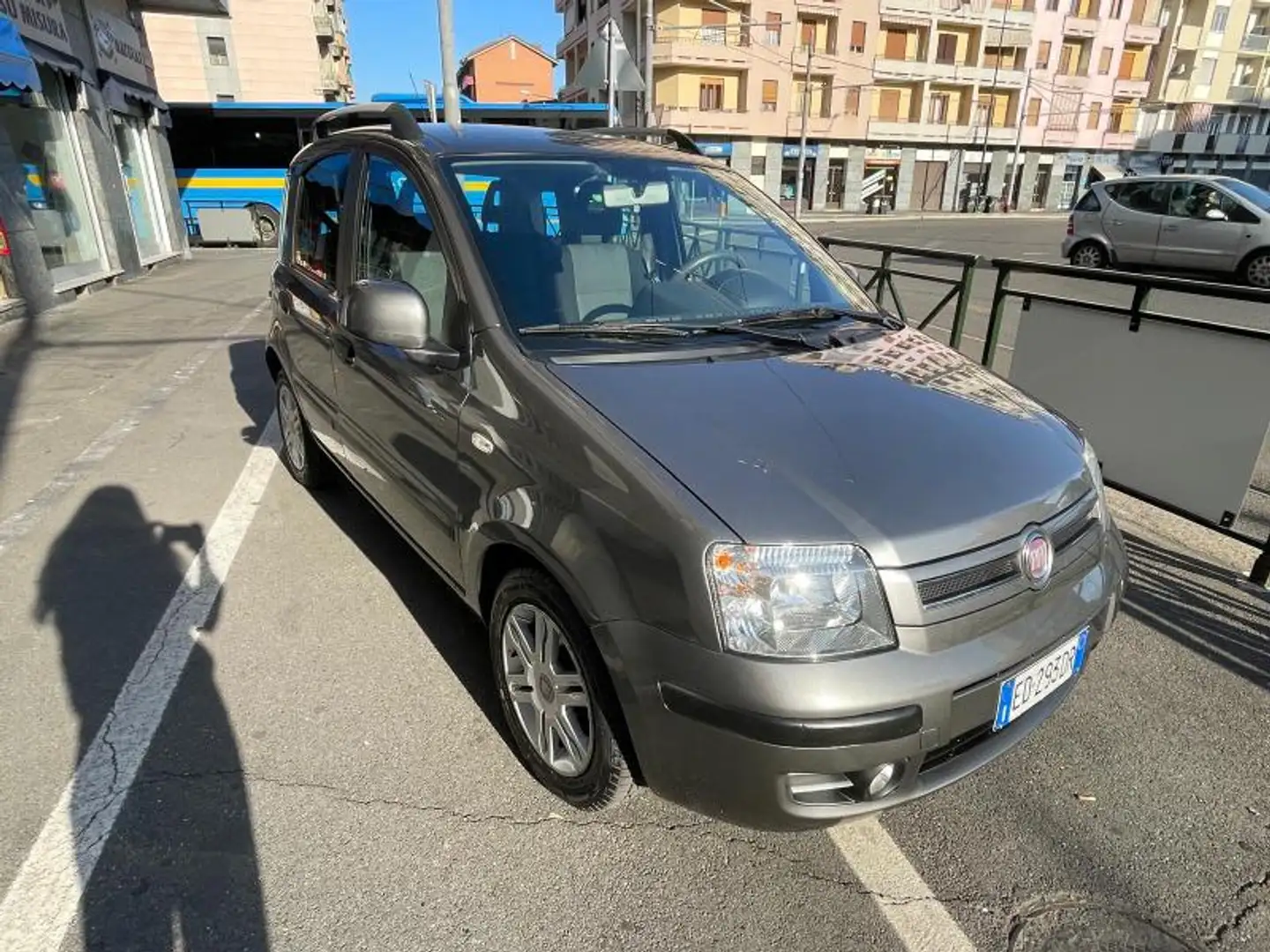 Fiat Panda 1.2 Emotion 69cv E5 Grijs - 1