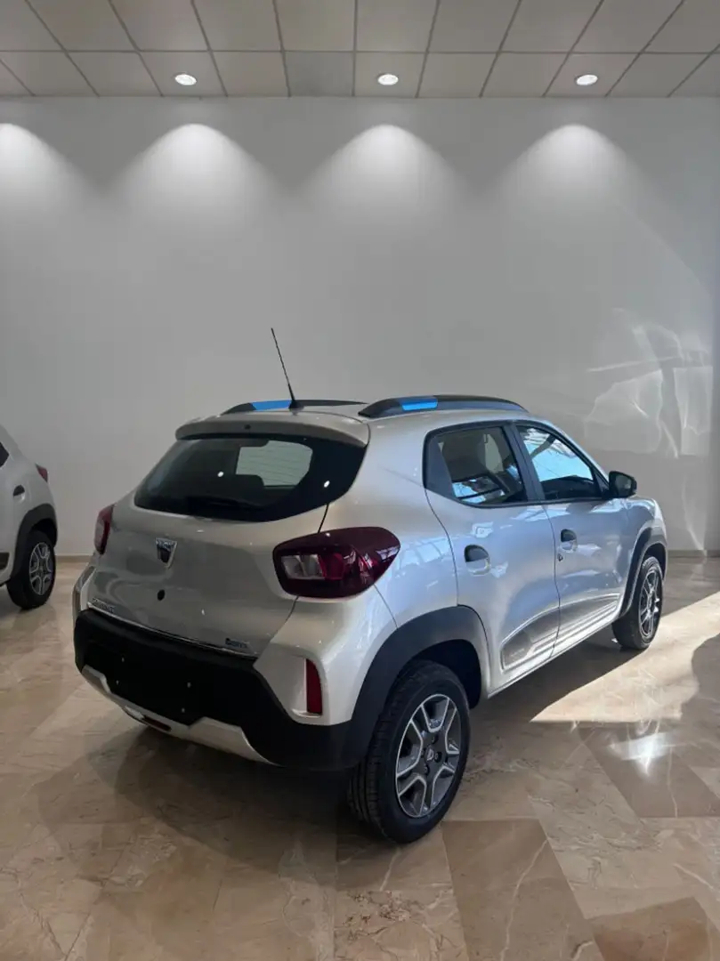 Dacia Spring Business Grijs - 2