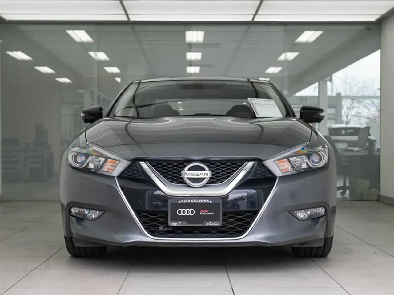 Nissan Maxima photo Nissan Maxima