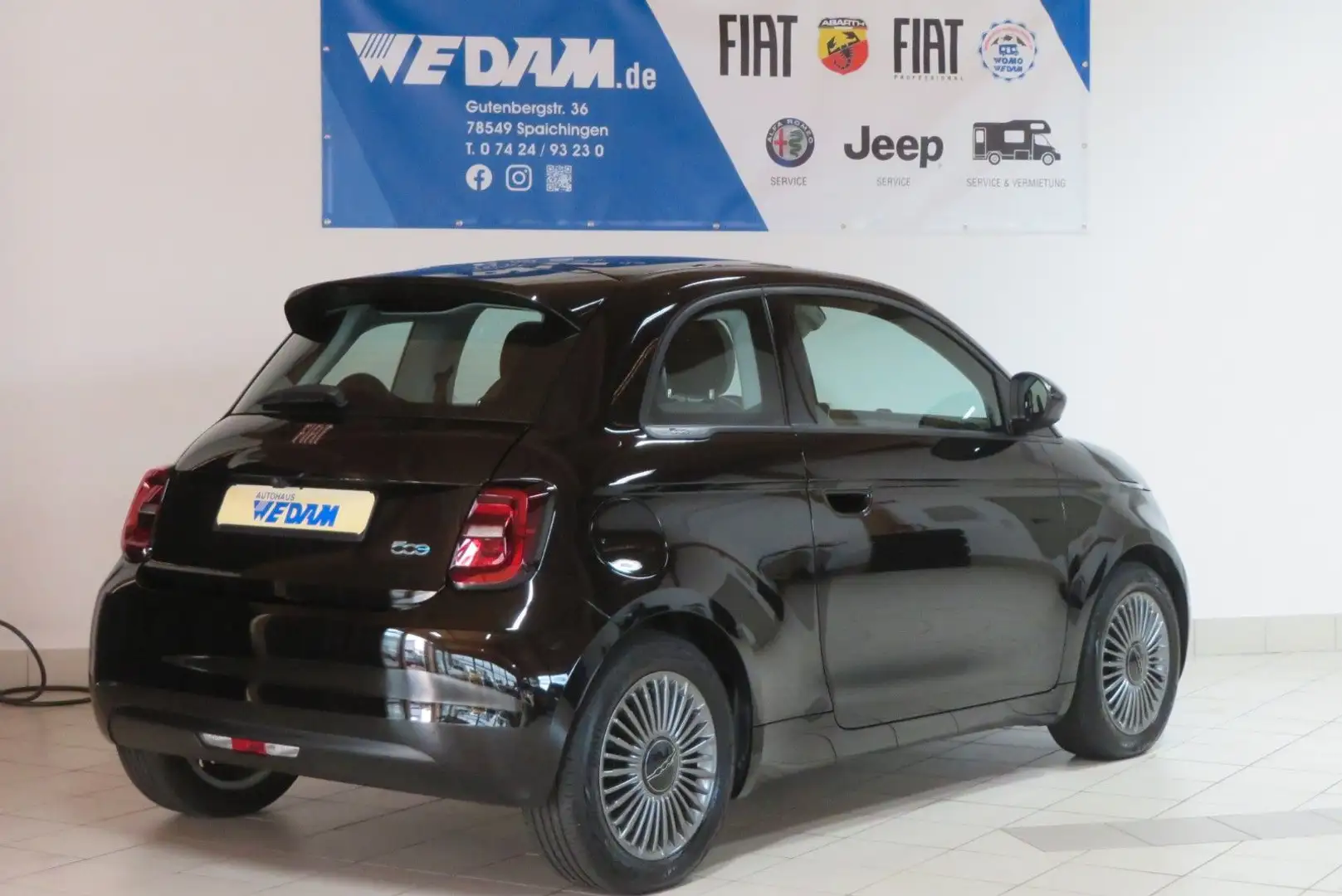 Fiat 500e ICON 118PS *NAVI,KAMERA* Schwarz - 2