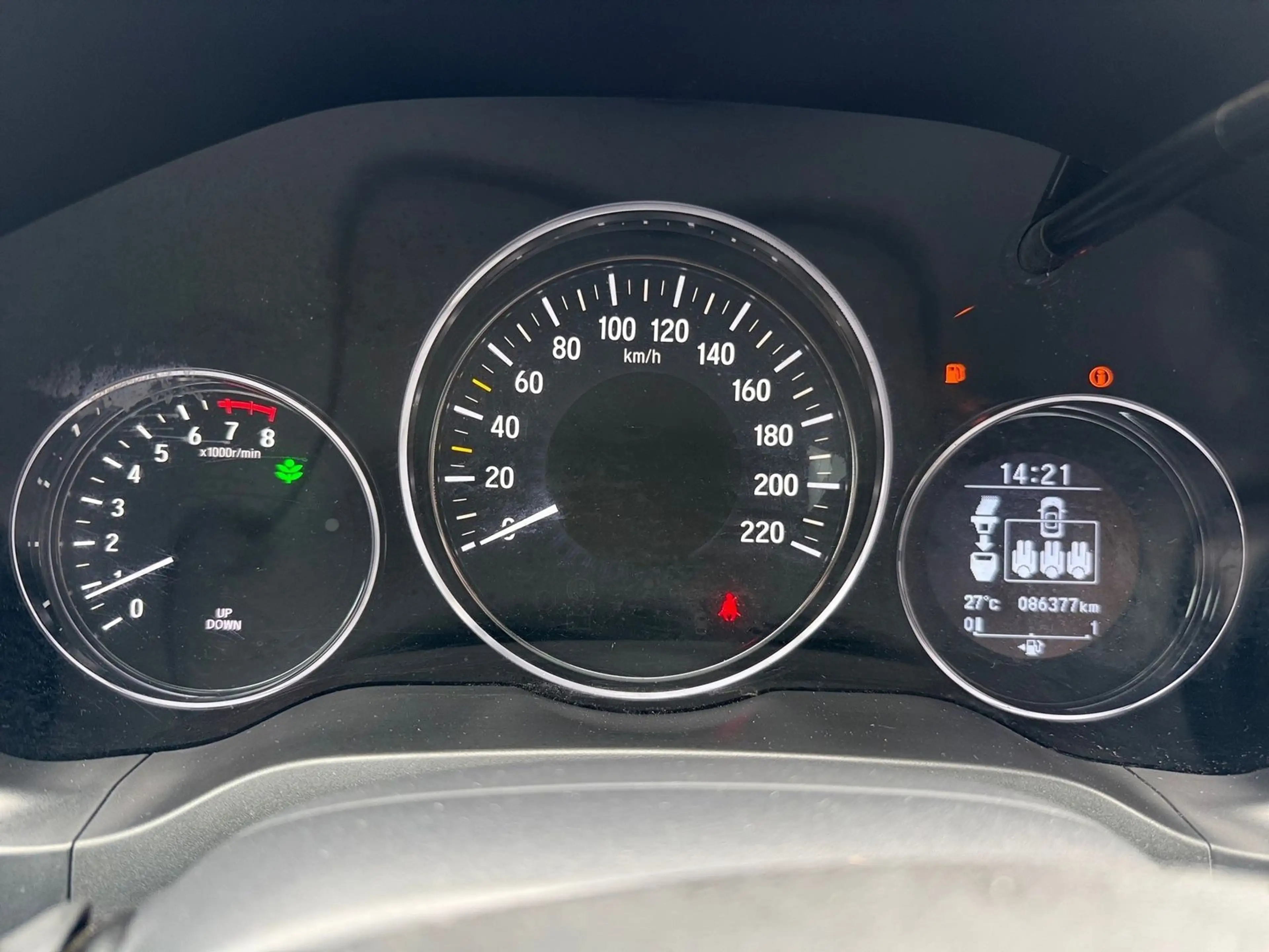 Honda HR-V 1.5 Comfort AHK Tempomat Sitzheizung PDC — photo 11