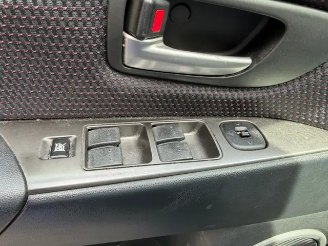 Mazda Mazda3 view 14