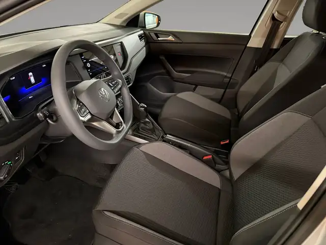Volkswagen Polo view 9