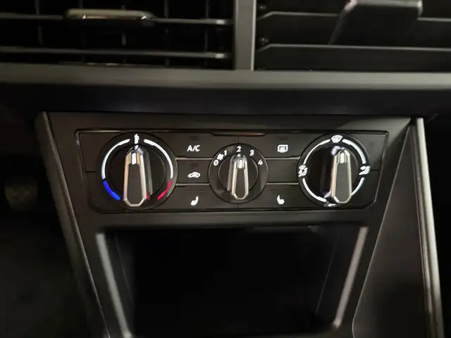 Volkswagen Polo view 15
