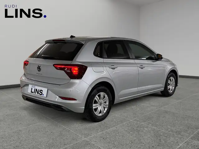 Volkswagen Polo view 5