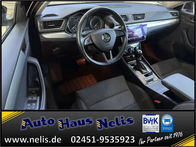 Skoda Superb view 10