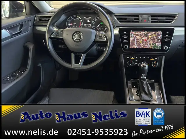 Skoda Superb view 11
