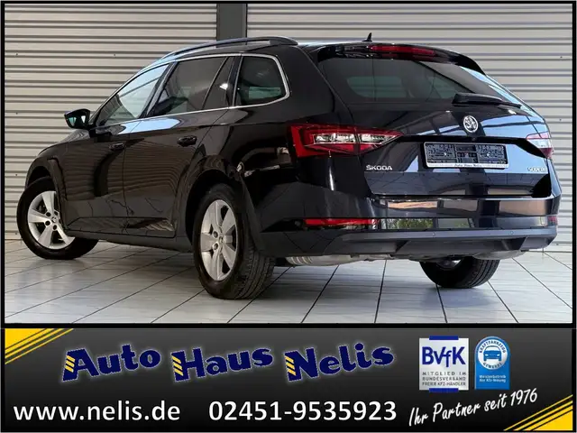 Skoda Superb view 5