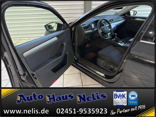 Skoda Superb view 8