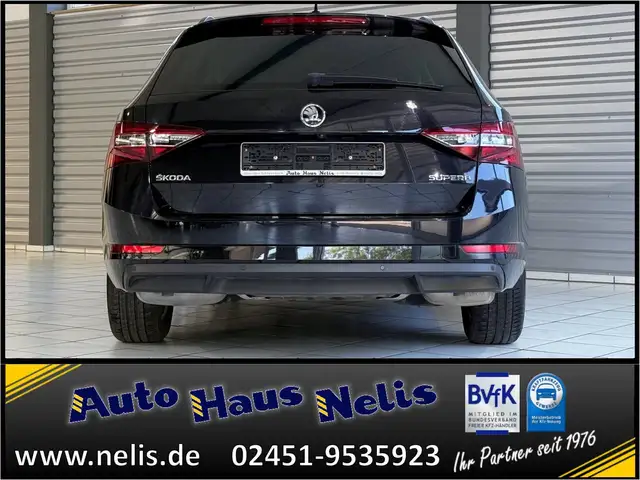 Skoda Superb view 4