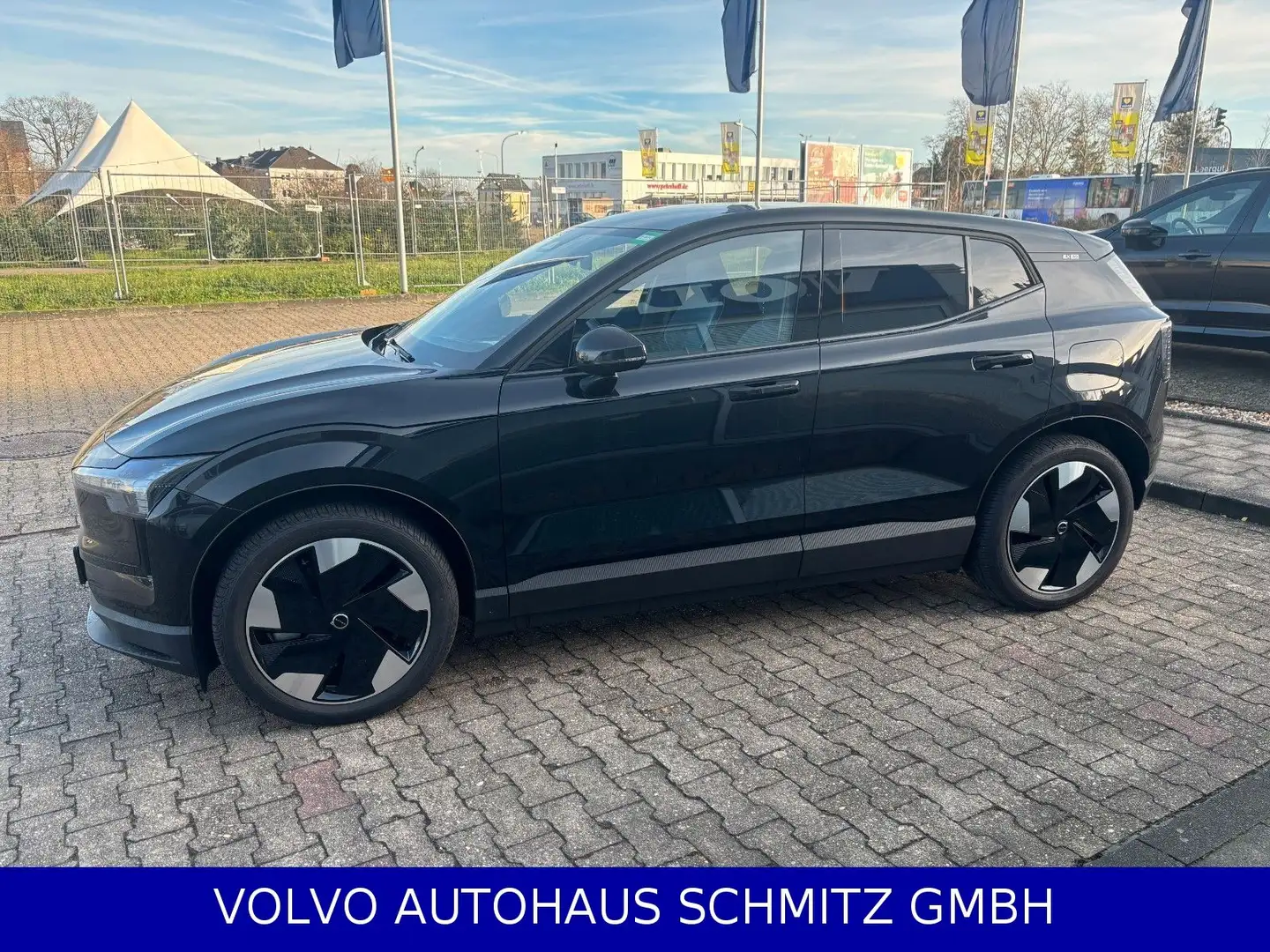Volvo EX30 Plus AWD TWIN Pure Electric Dienstwagen Noir - 1