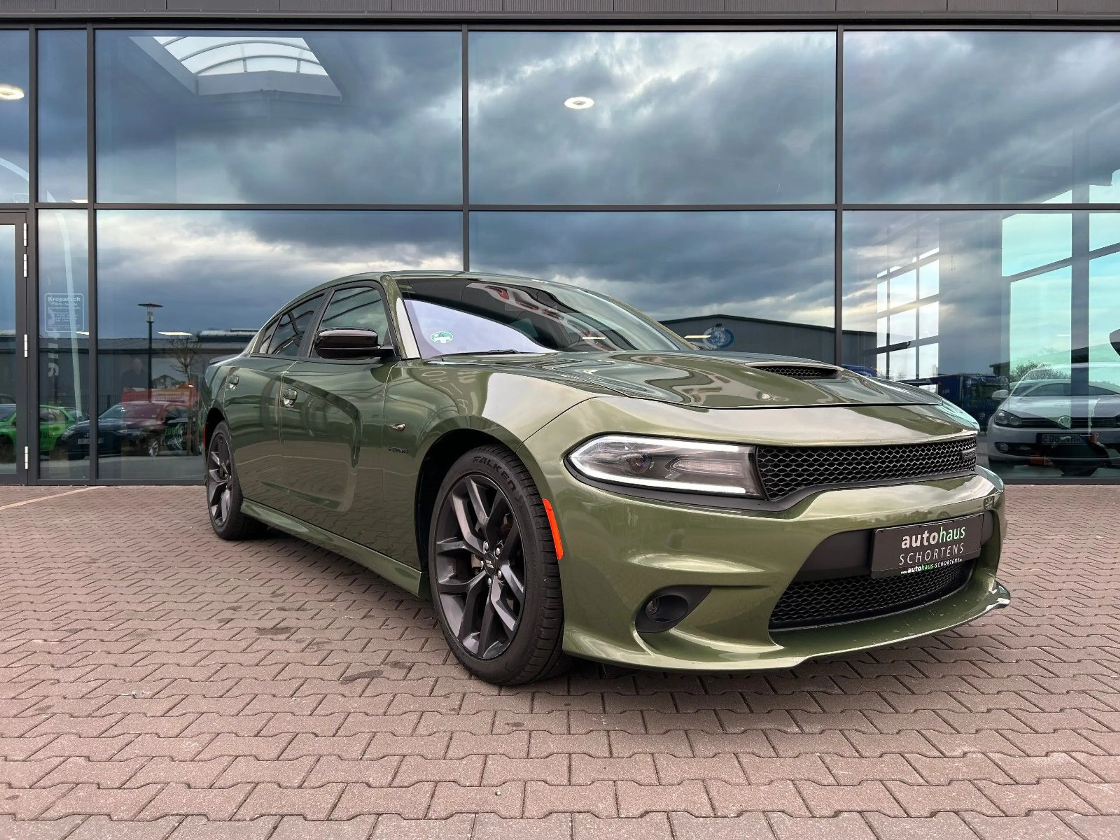 Dodge Charger 5.7L R/T Blacktop *SCHIEBEDACH*TEMP*20" — photo 25