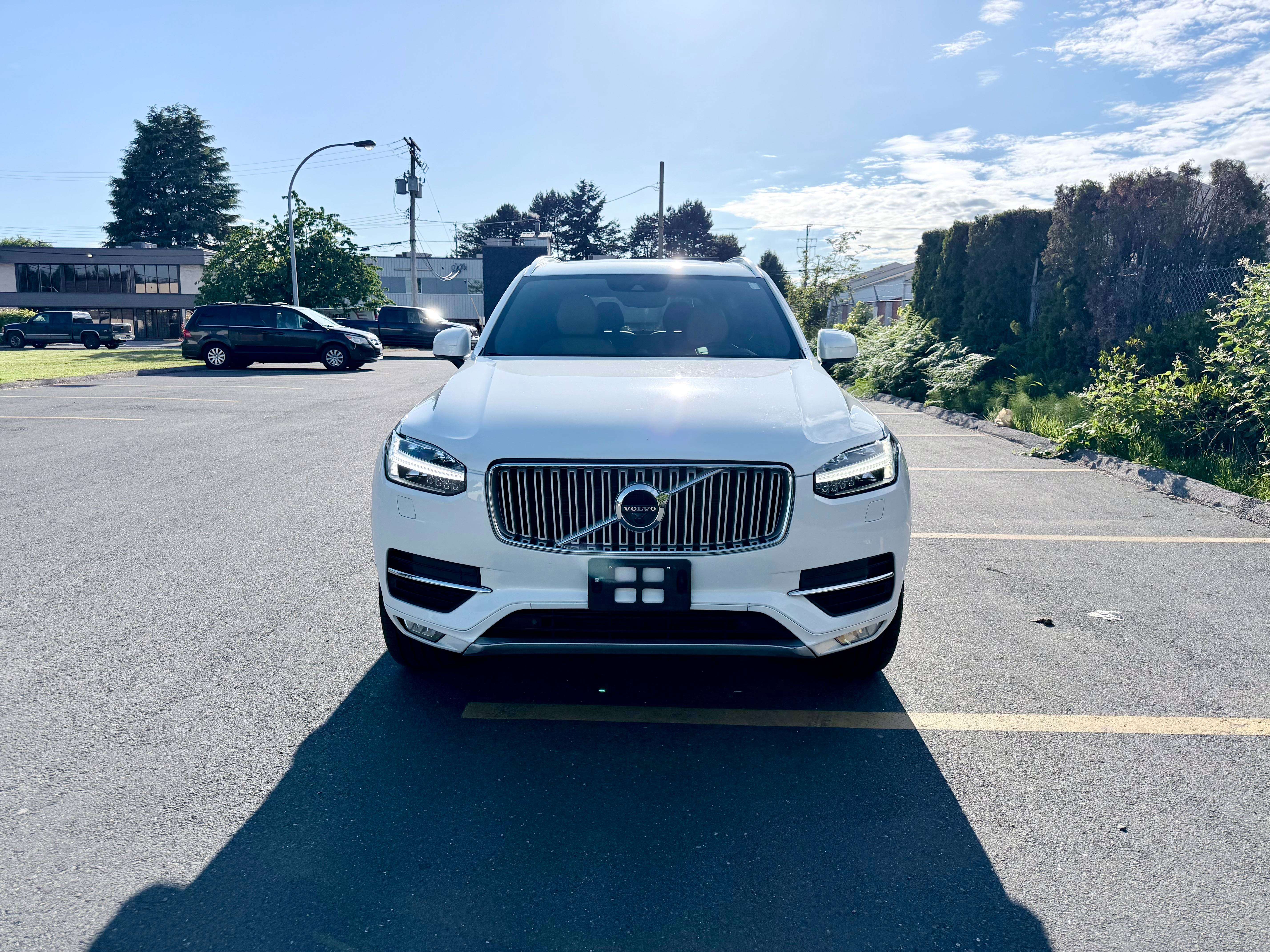 2018 Volvo XC90 Inscription alt 2