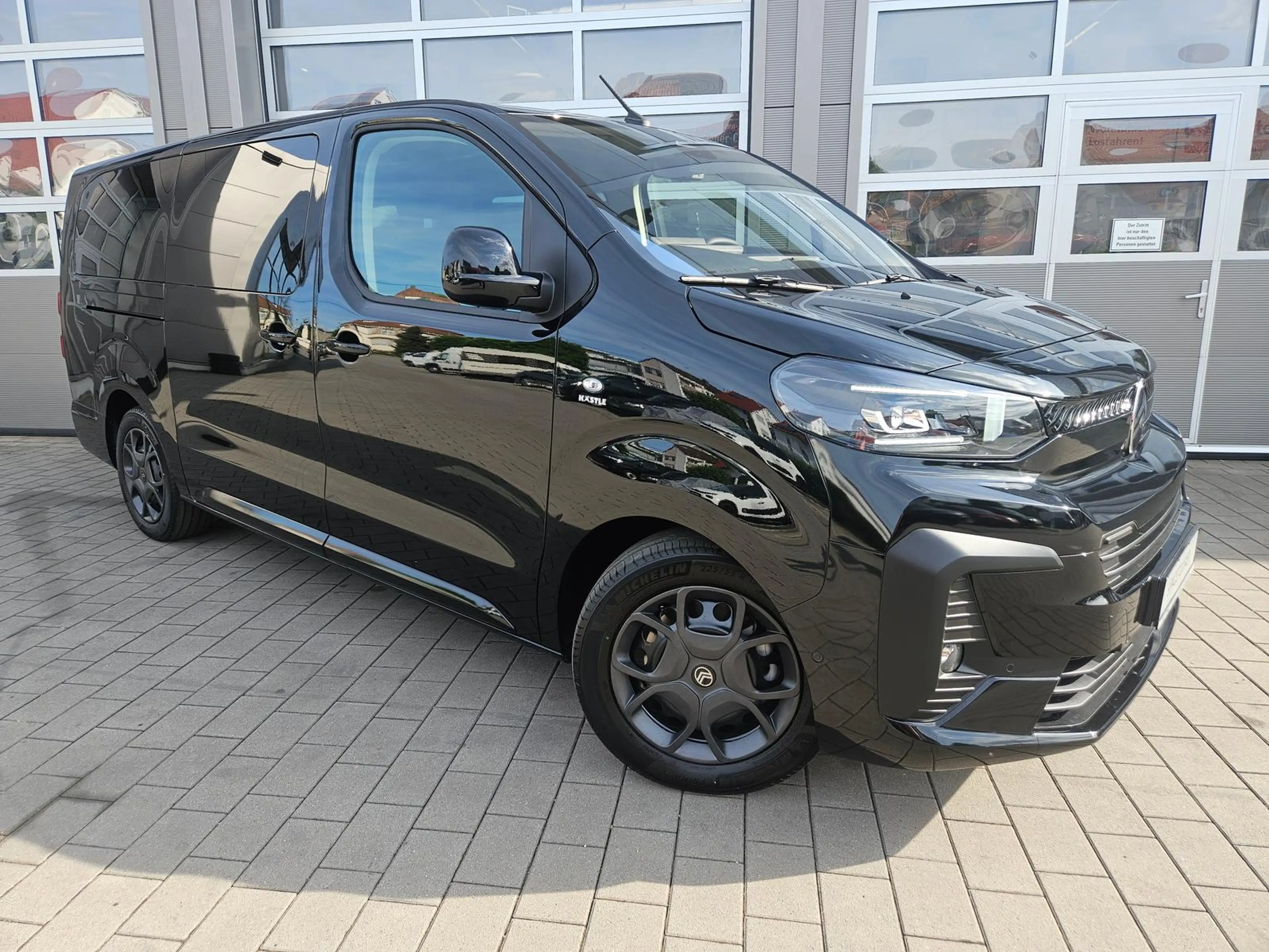 Citroen Spacetourer Plus XL B-HDi 180 *8-Sitzer*AHK*SHZ*Kamera* — photo 2