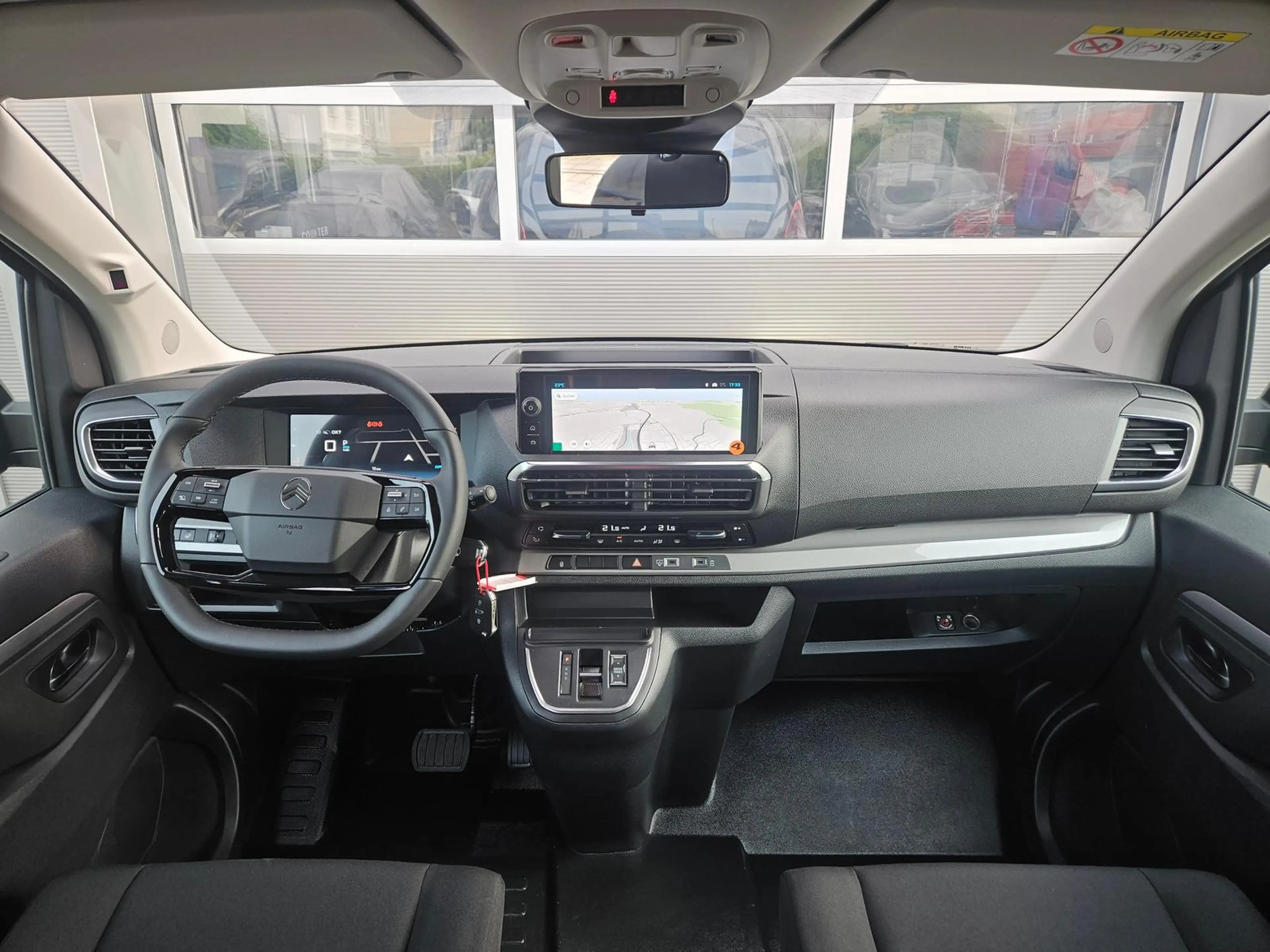 Citroen Spacetourer Plus XL B-HDi 180 *8-Sitzer*AHK*SHZ*Kamera* — photo 13