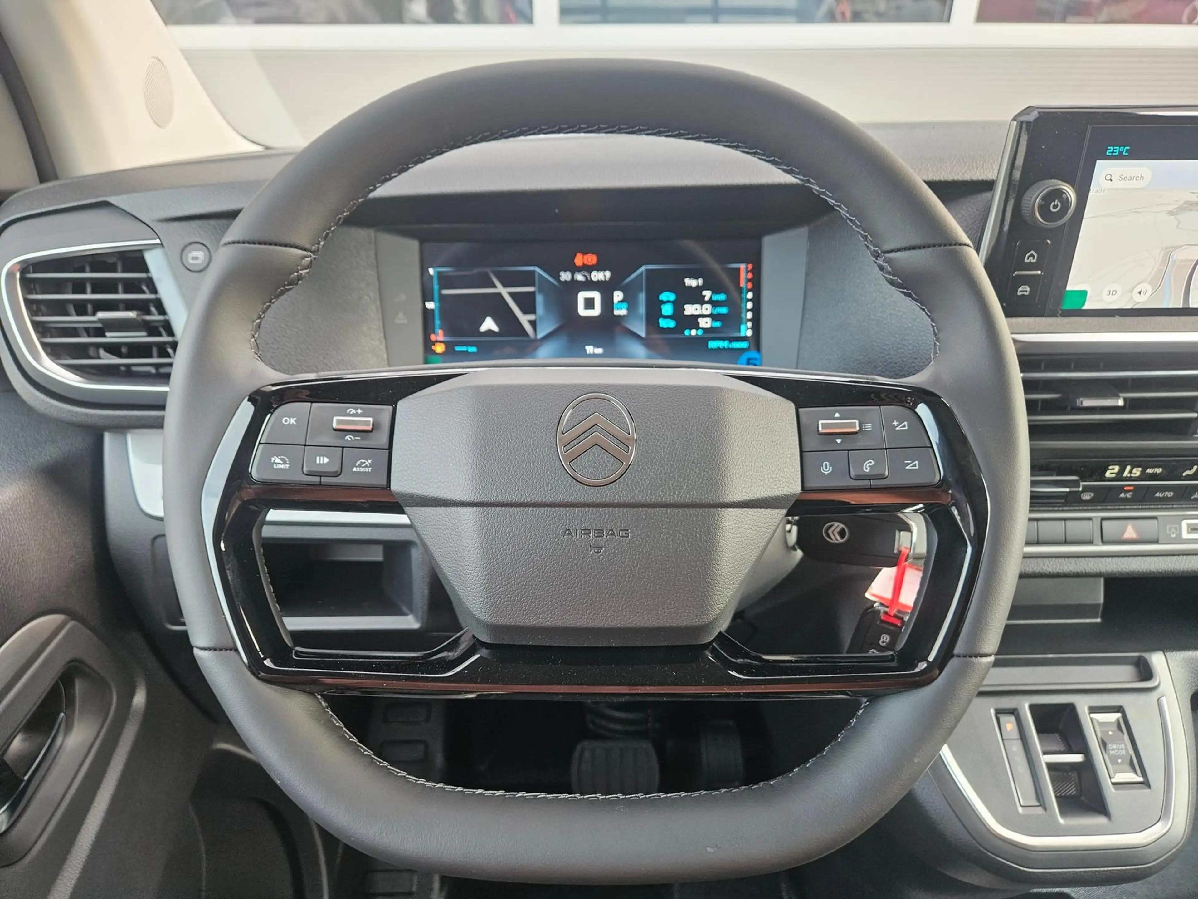 Citroen Spacetourer Plus XL B-HDi 180 *8-Sitzer*AHK*SHZ*Kamera* — photo 10