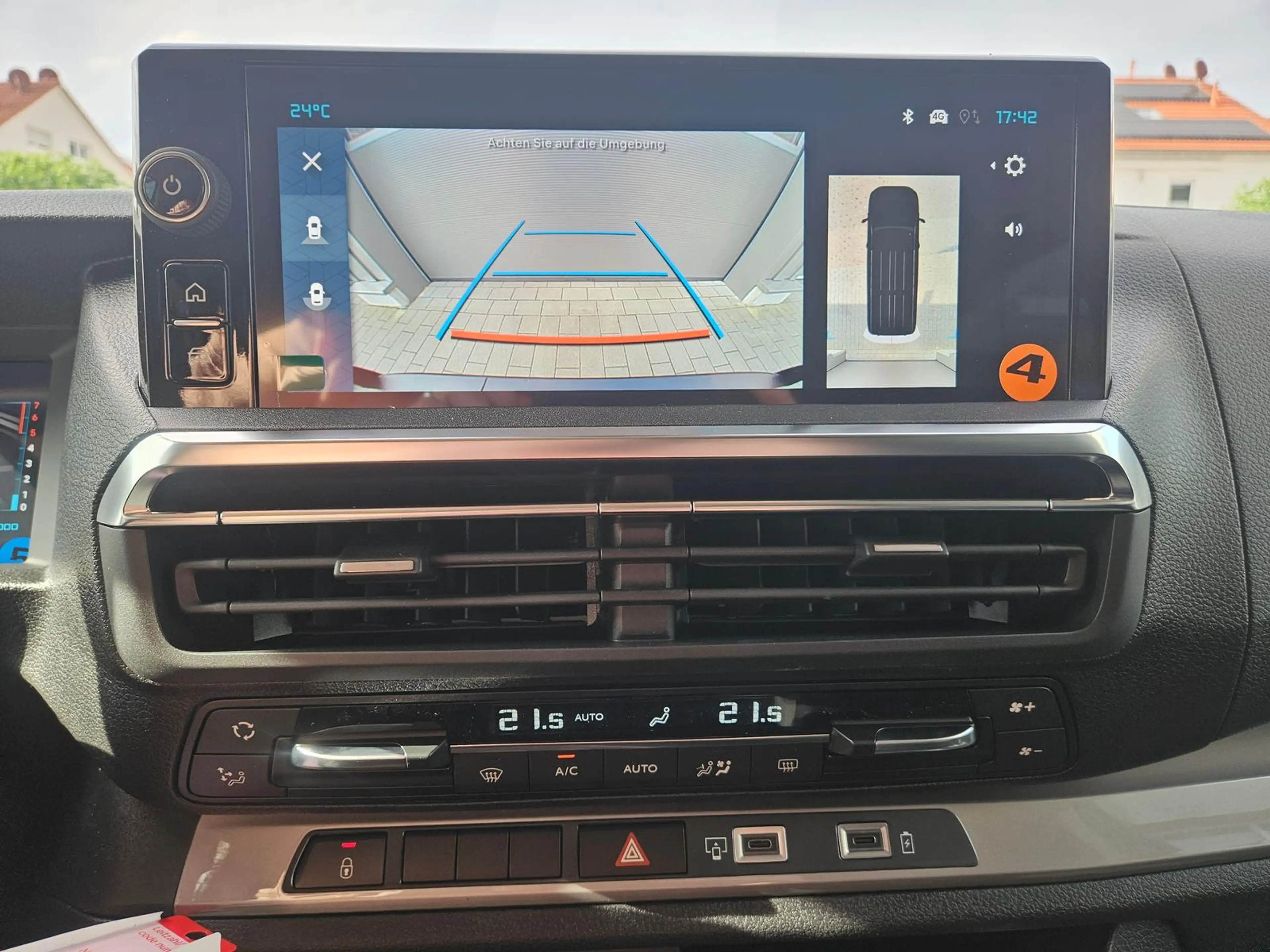 Citroen Spacetourer Plus XL B-HDi 180 *8-Sitzer*AHK*SHZ*Kamera* — photo 12