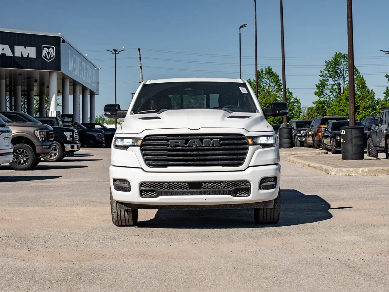 RAM 1500 снимка RAM 1500