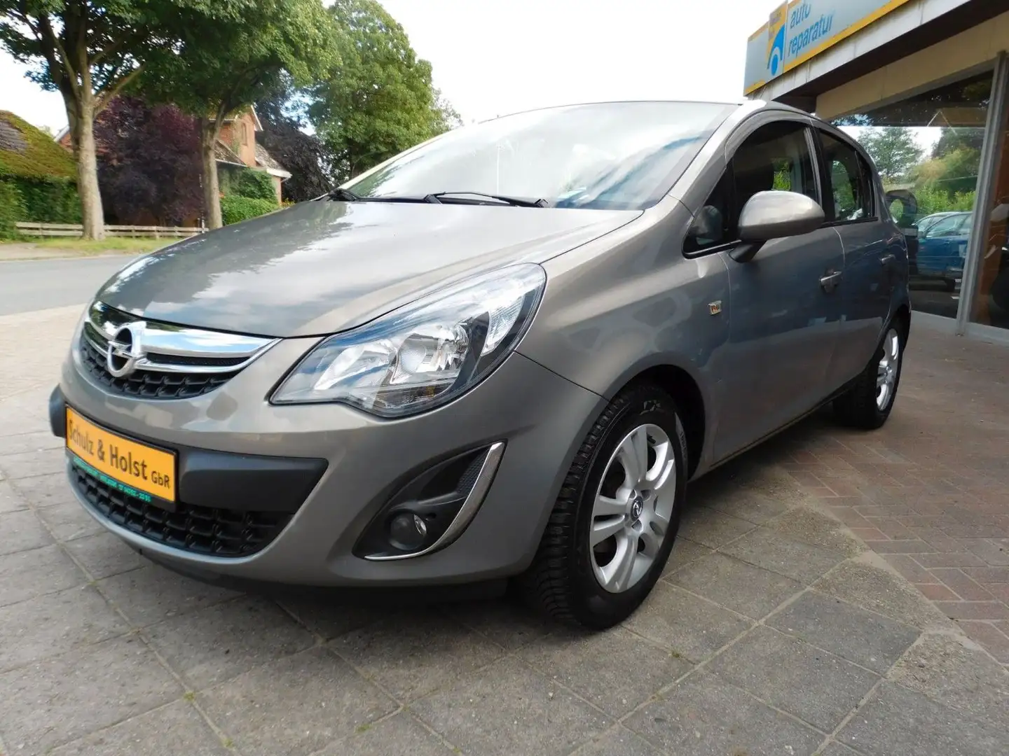Opel Corsa D Energy GJR TEILLEDER GARANTIE Braun - 1