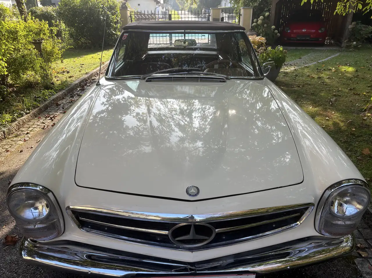 Mercedes-Benz SL 230