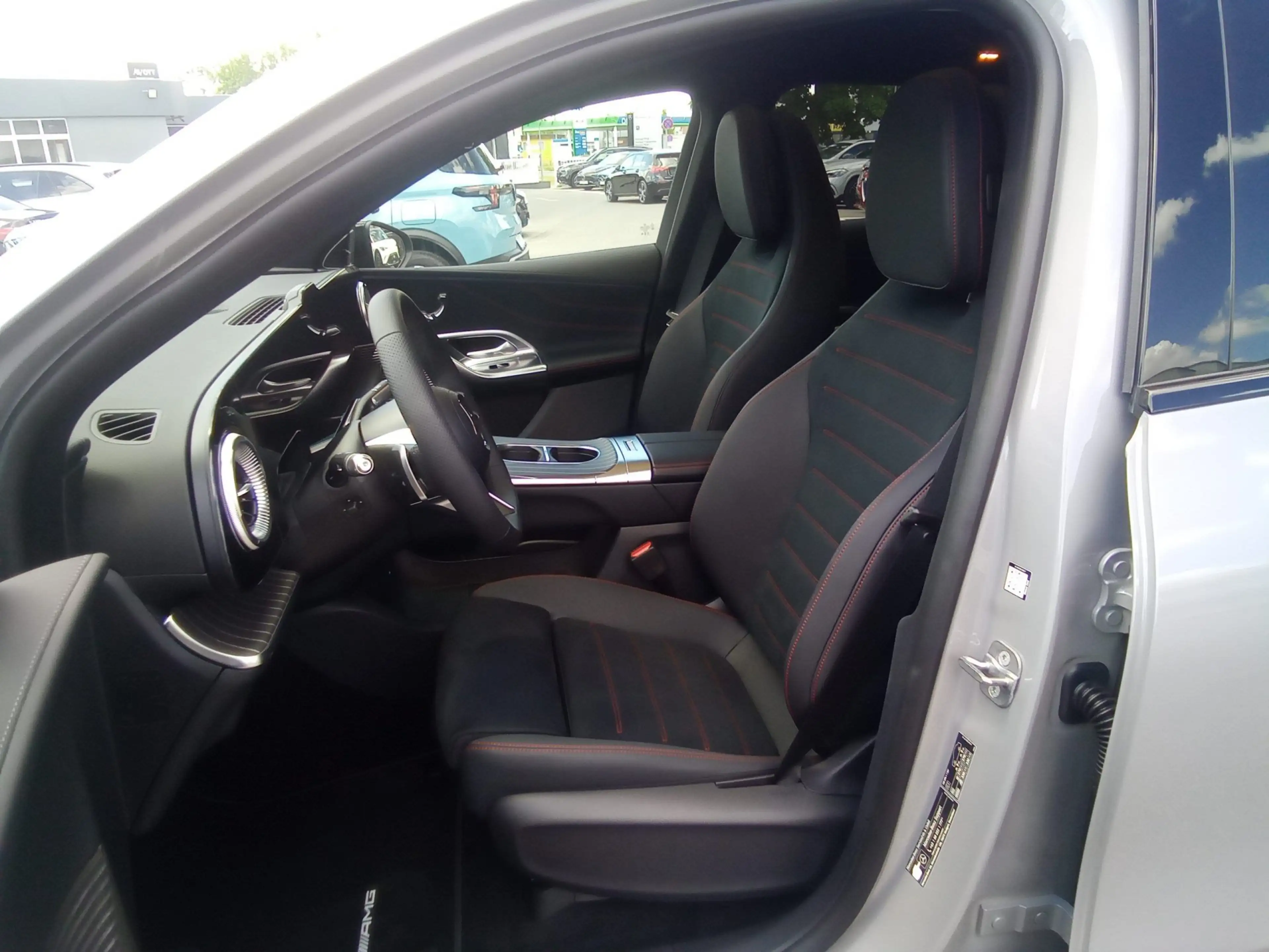 Mercedes-Benz GLC 400 4M EQ AMG-Line Anhängevorr. — photo 13