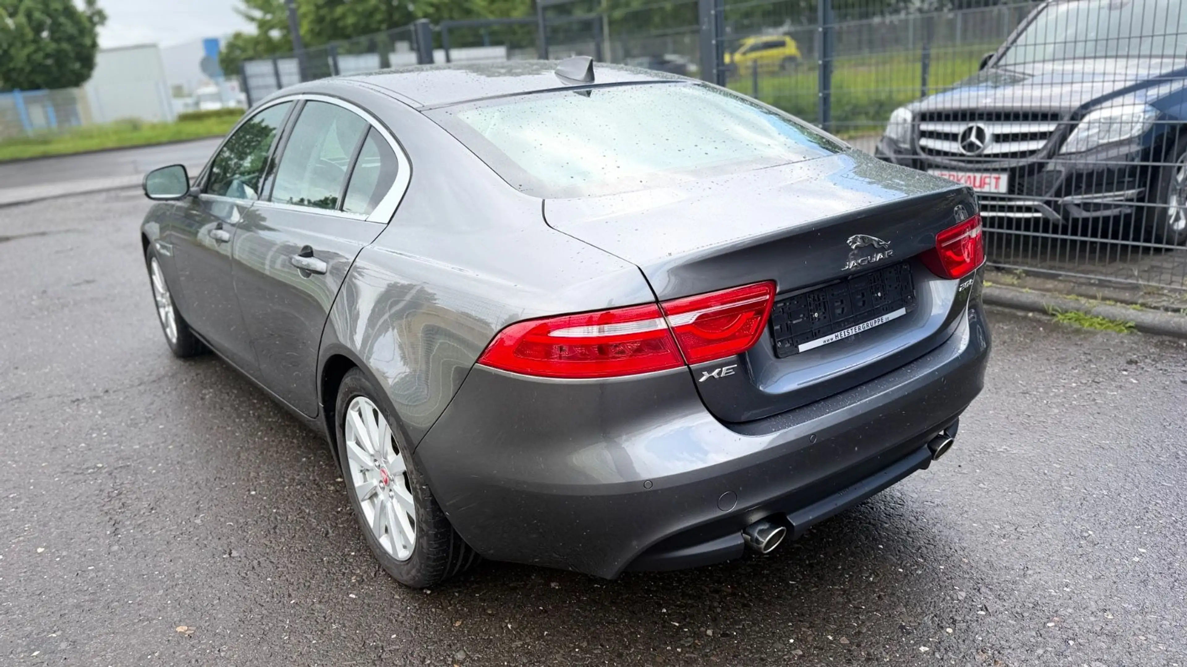 Jaguar XE 2.0 Turbo Prestige Autom/Navi+R.Camera/SO+WR — photo 12