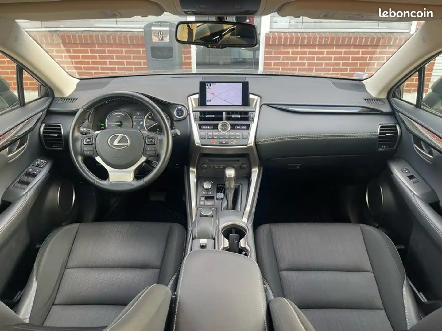 Lexus NX 300h 300h AWD 2,5 hybrid 197cv 4x4 - 2