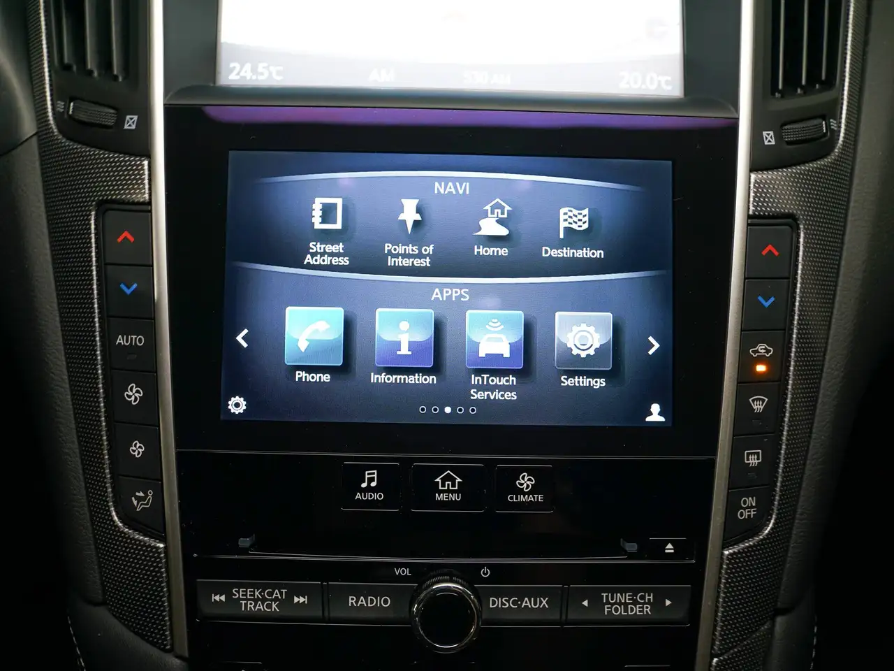 Infiniti Q50 снимка Infiniti Q50