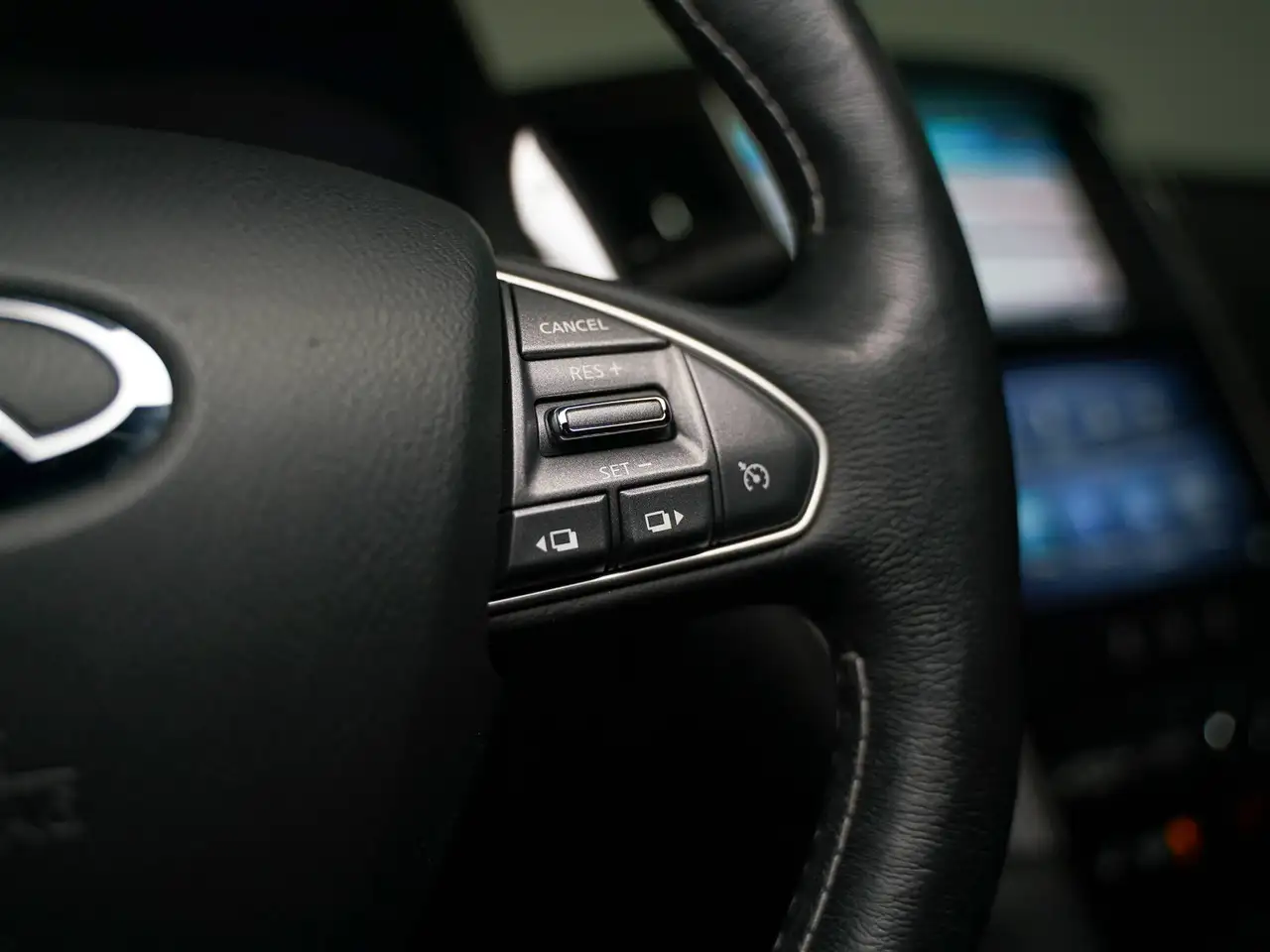 Infiniti Q50 снимка Infiniti Q50