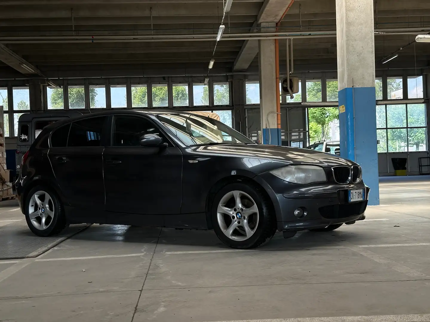 BMW 118 118d Futura Grigio - 1
