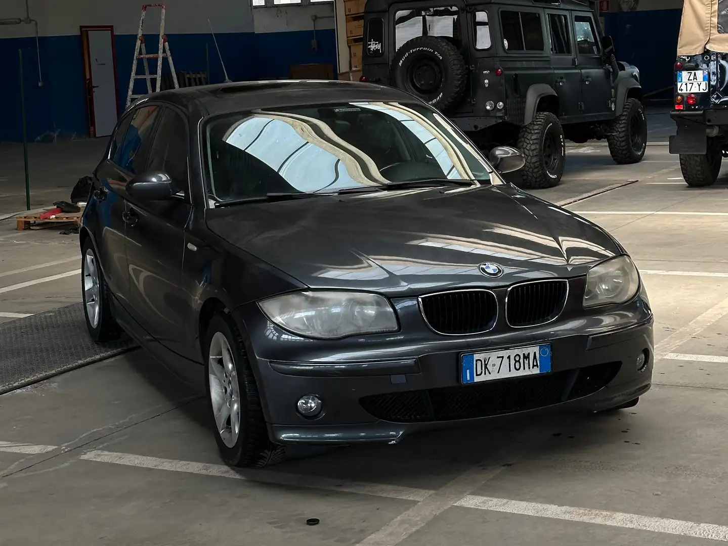 BMW 118 118d Futura Grigio - 2
