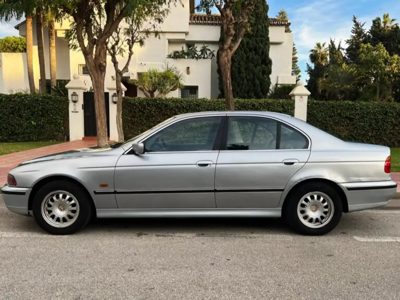 BMW 523iA, foto 5