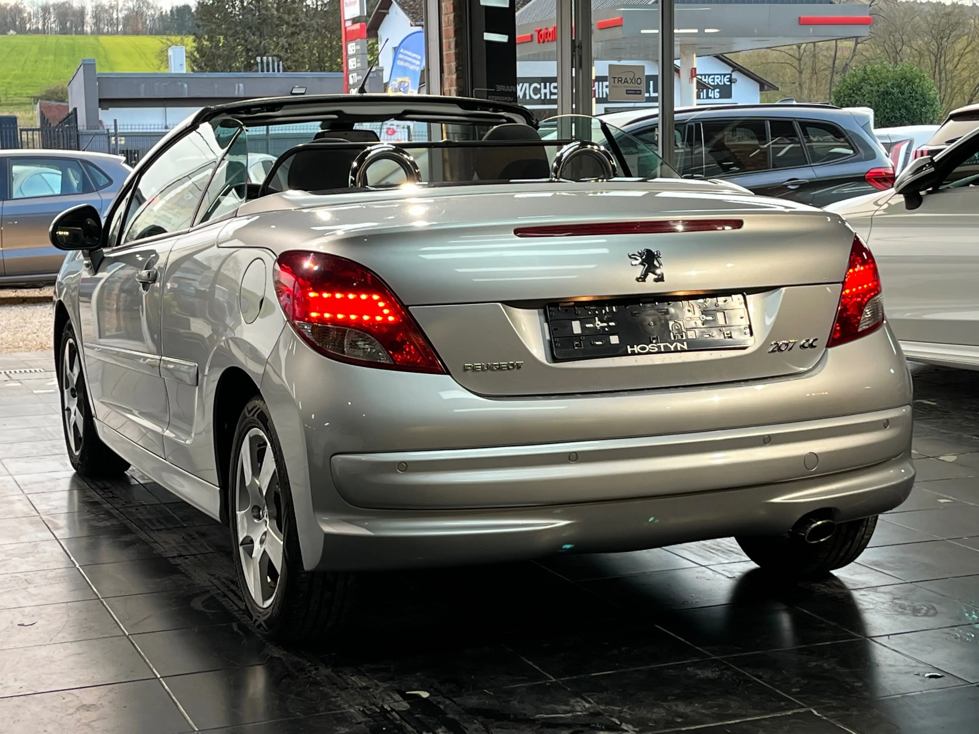 Peugeot 207 CABRIOLET 1.6i THP 156 CV*GPS*AIRCO*GARANTIE 1 AN* — photo 3