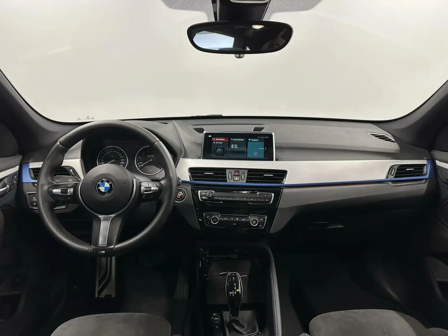 BMW X1 sDrive20i M-Pakket - Shadow - Head up Display - Pa Wit - 2