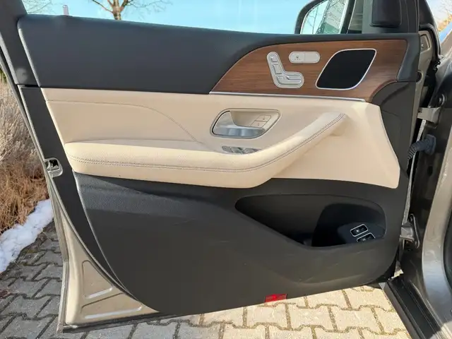 Mercedes-Benz Gle view 7