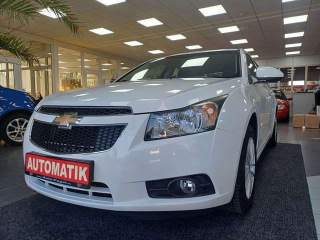 Imagine Chevrolet Cruze 2.0TD Automatik LTZ / TÜV und SERVICE NEU