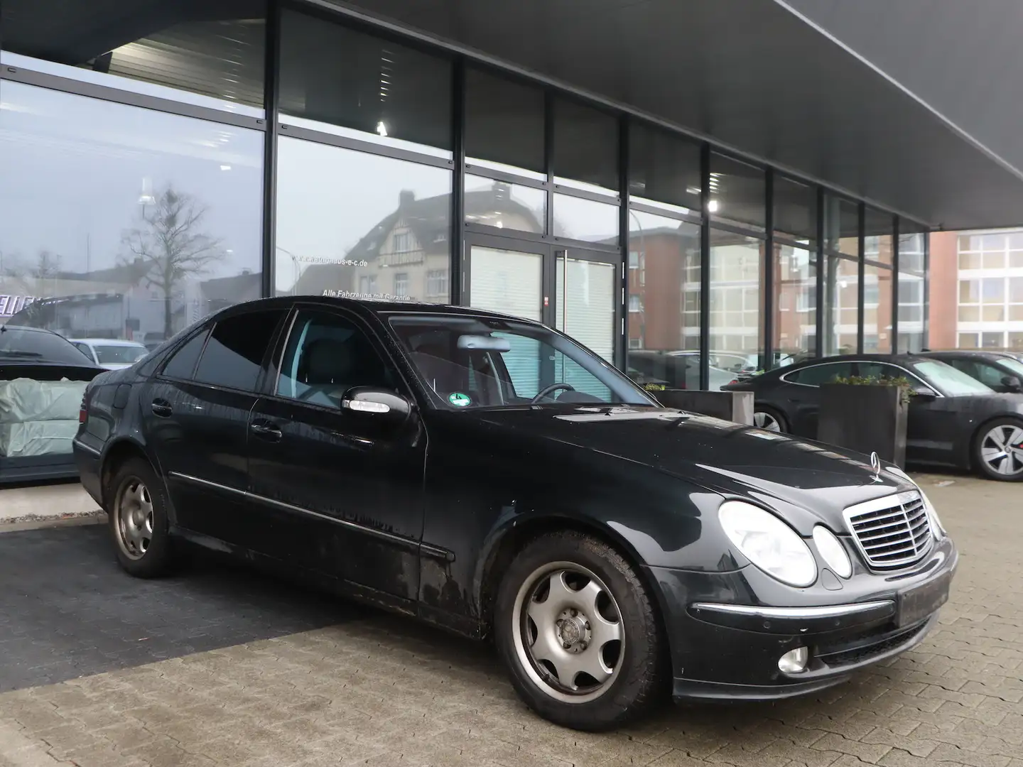 Mercedes-Benz E 280 CDI AVANTGARDE / SCHIEBEDACH / XENON Schwarz - 2