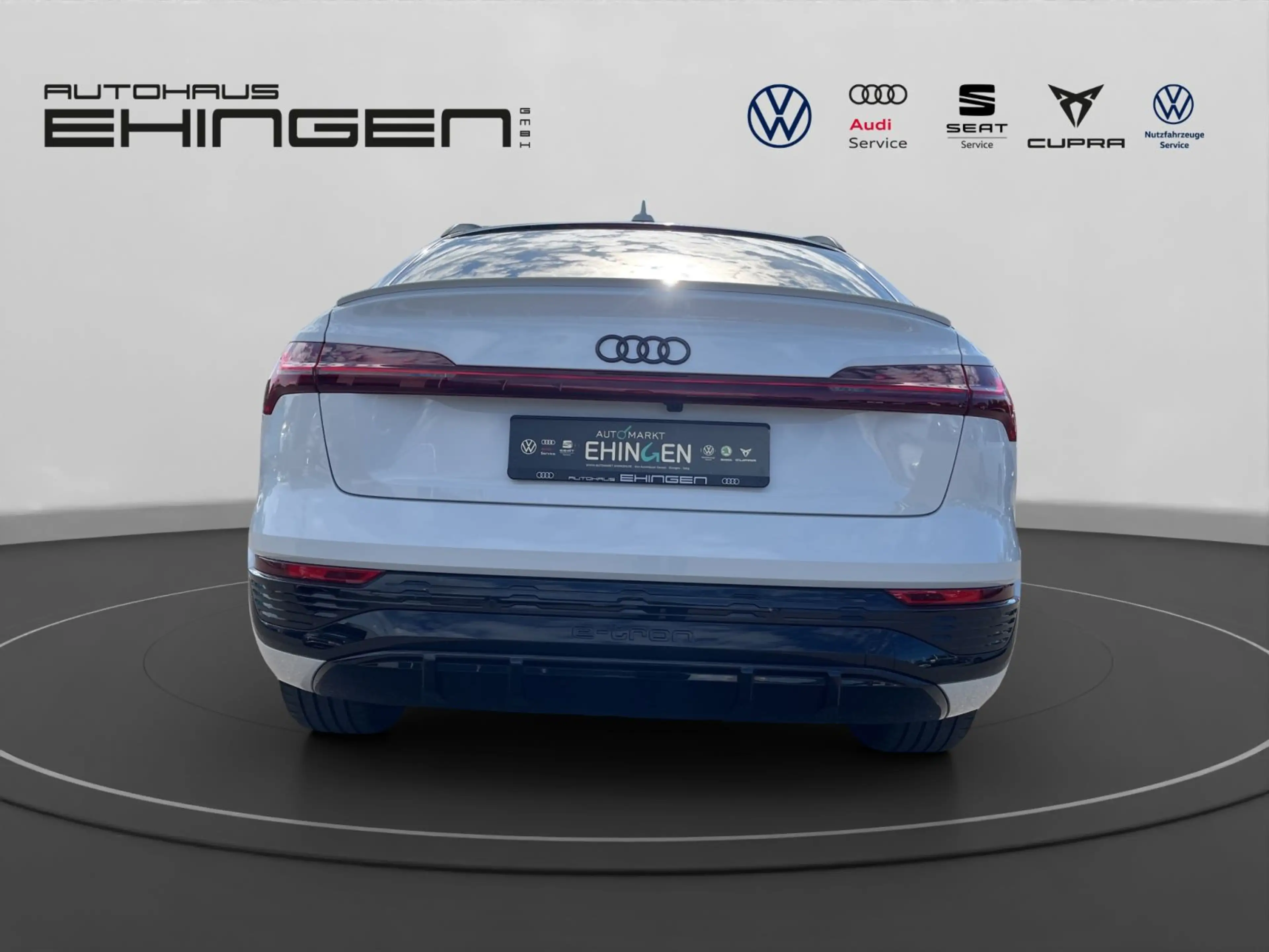 Audi Q8 e-tron Q8 e-tron Sportback S Line 300 Pano+AHK+Matrix+N — photo 8