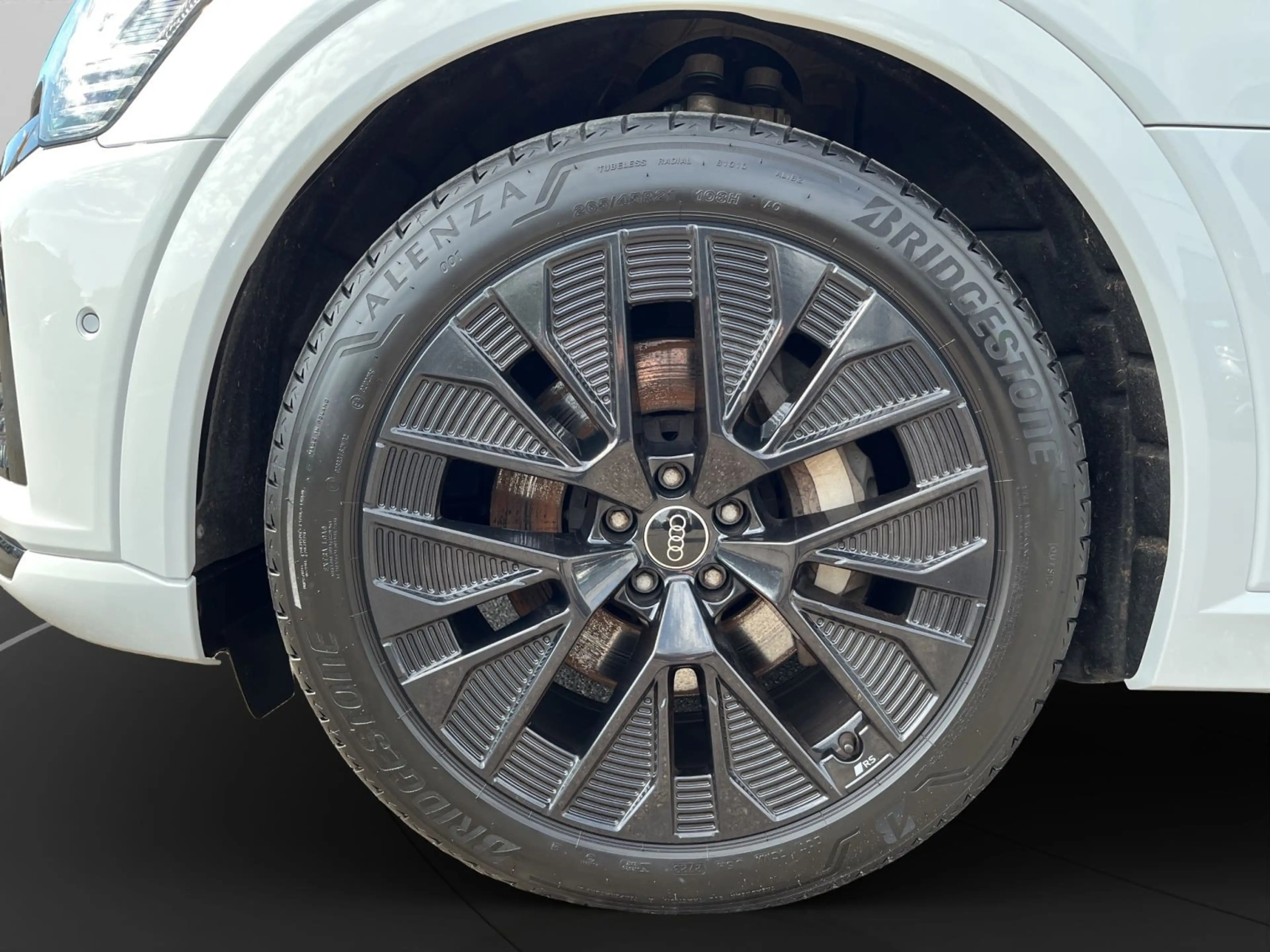 Audi Q8 e-tron Q8 e-tron Sportback S Line 300 Pano+AHK+Matrix+N — photo 11