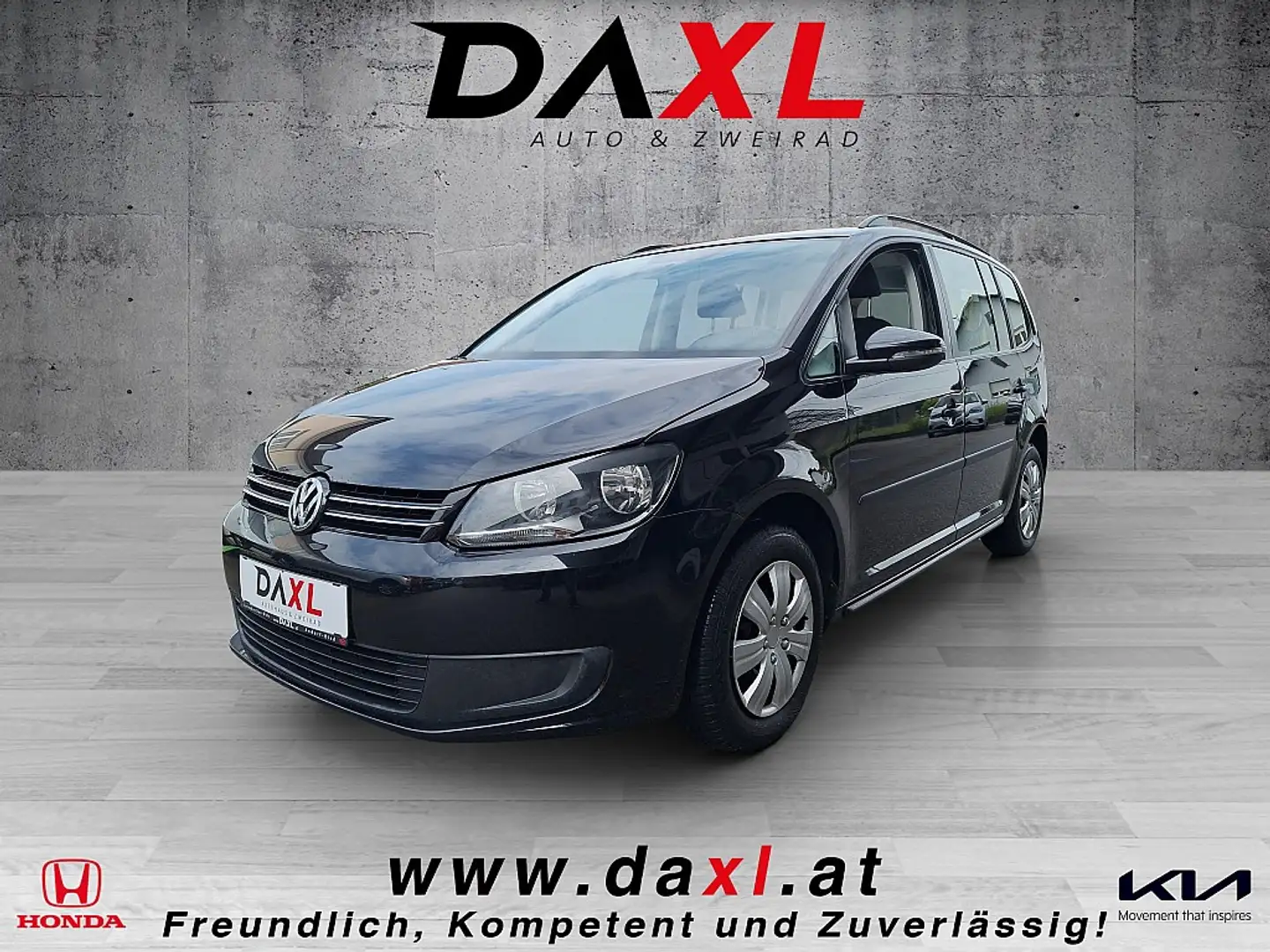 Volkswagen Touran Trendline 1,6 TDI DPF Zwart - 1